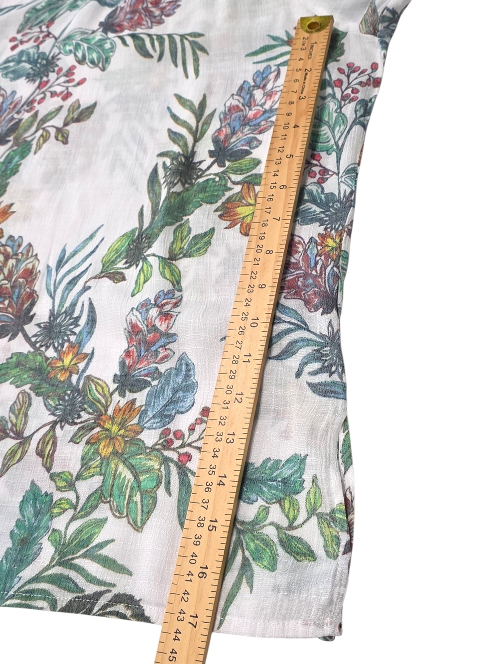Zac & Rachel White Floral Bell Sleeve Blouse Size Large (L) E77 - Picture 6 of 8